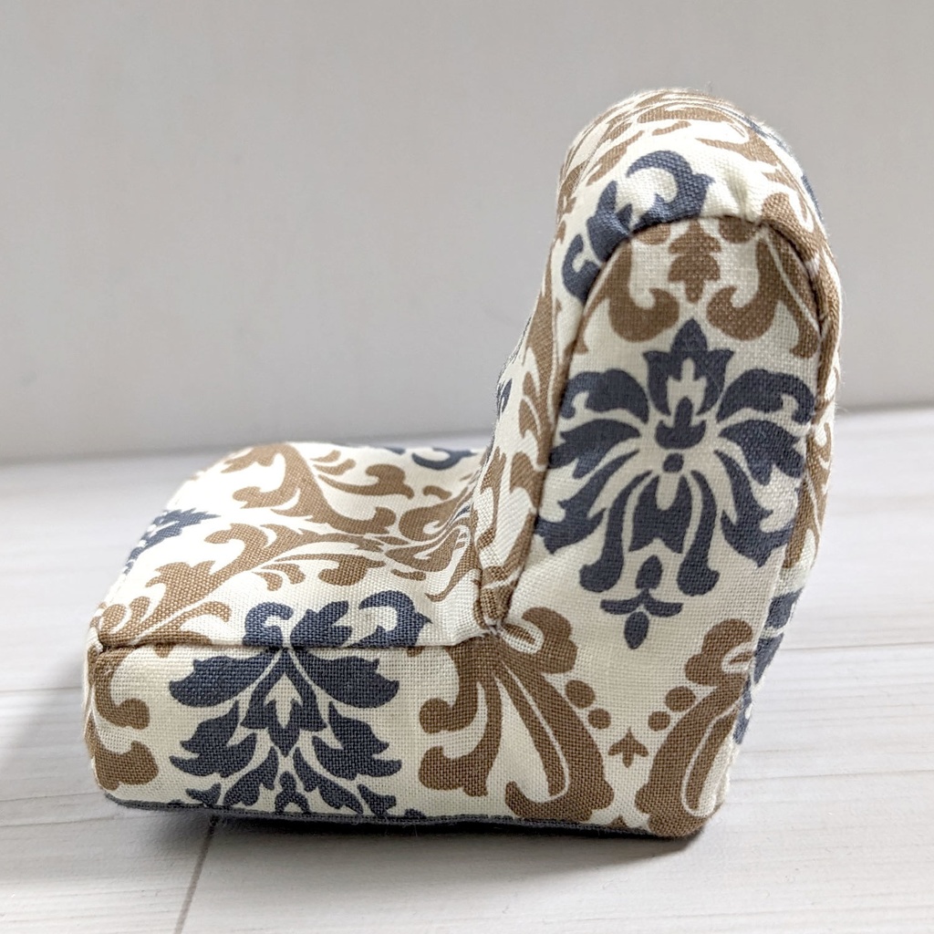 ミニチュアソファ(1/12サイズ向け) D