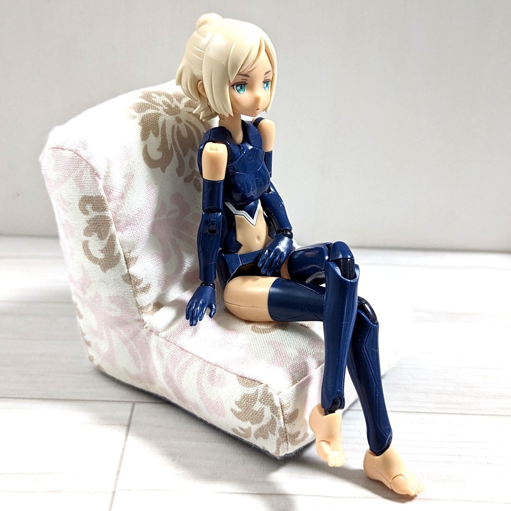 ミニチュアソファ(1/12サイズ向け) D