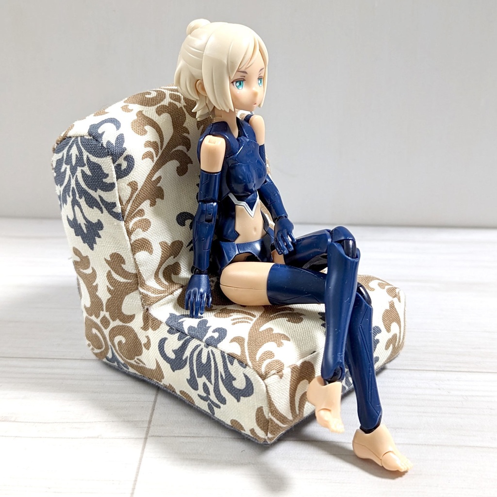 ミニチュアソファ(1/12サイズ向け) D