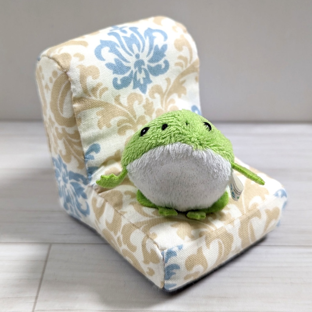 ミニチュアソファ(1/12サイズ向け) D