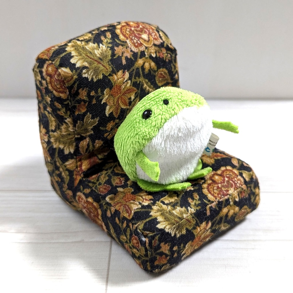 ミニチュアソファ(1/12サイズ向け) D