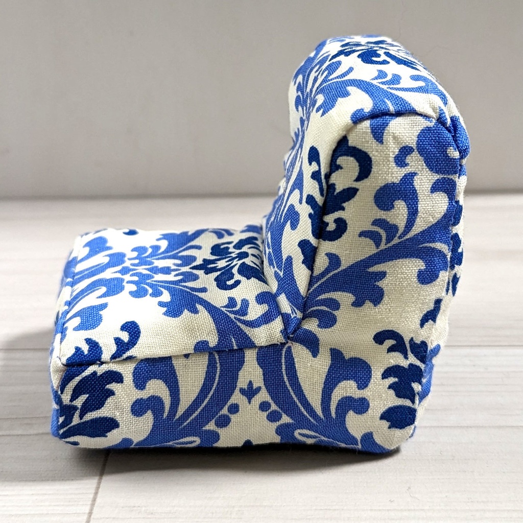 ミニチュアソファ(1/12サイズ向け) D