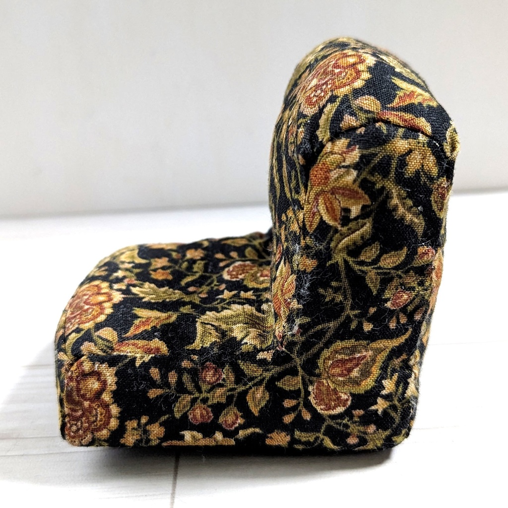 ミニチュアソファ(1/12サイズ向け) D