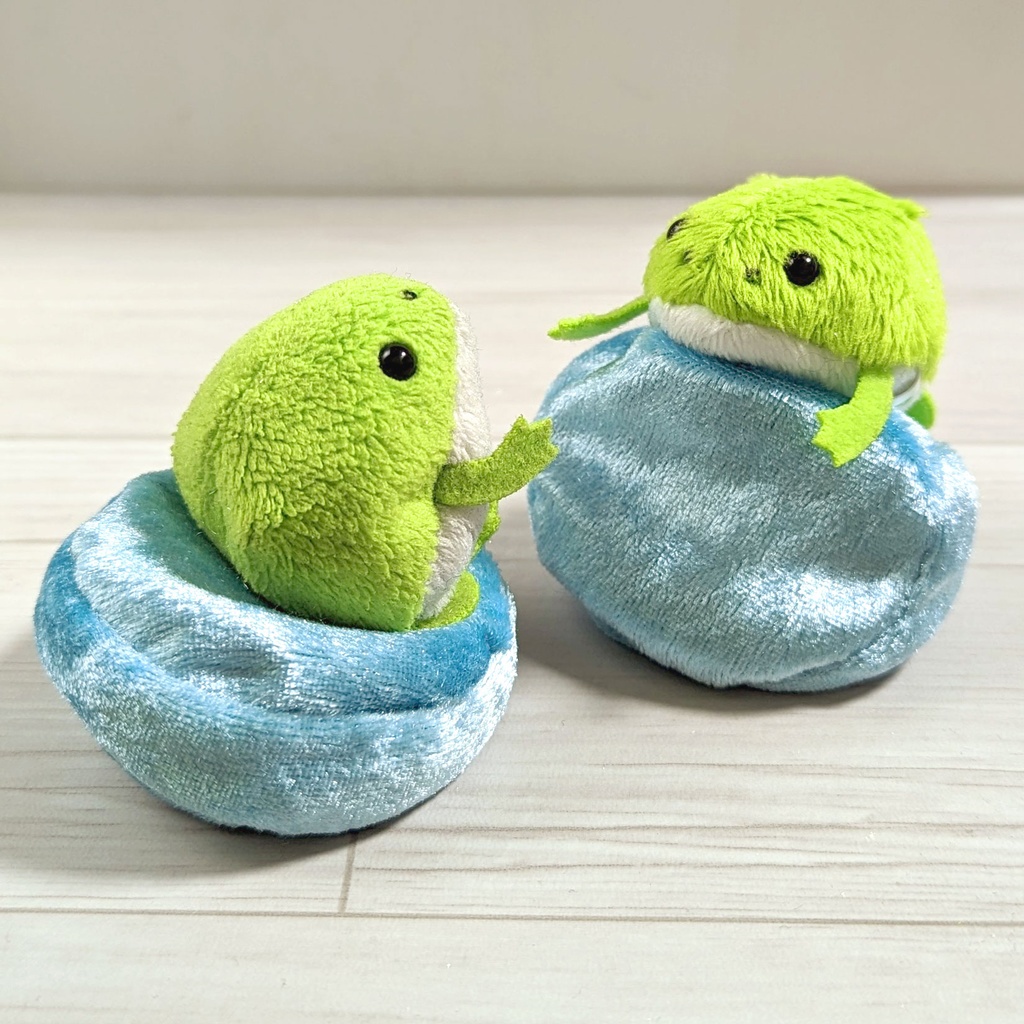 ミニチュアビーズクッション/ラウンド型 ベロア生地ライトブルー・2個