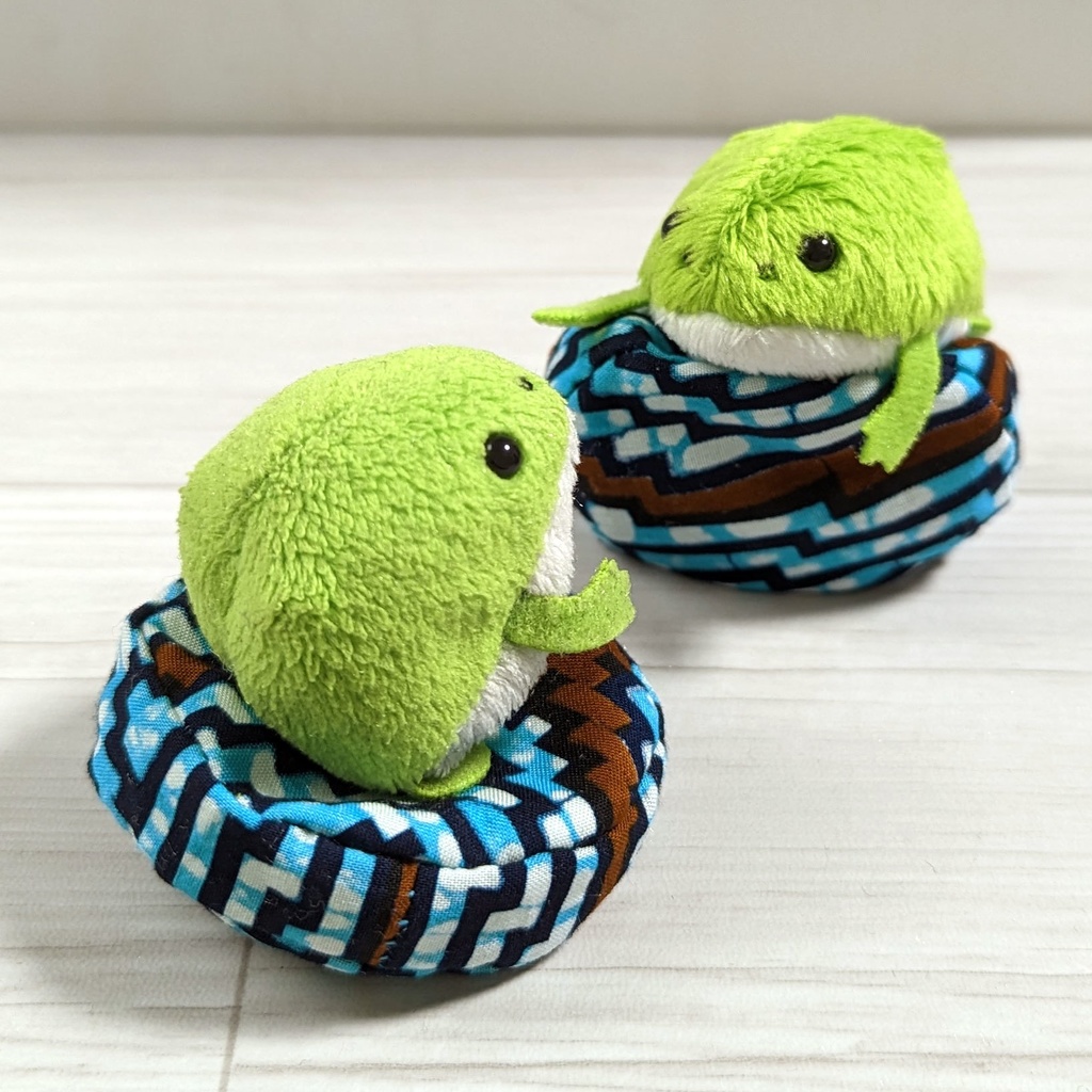 ミニチュアビーズクッション/ラウンド型 ブルージグザグ・2個