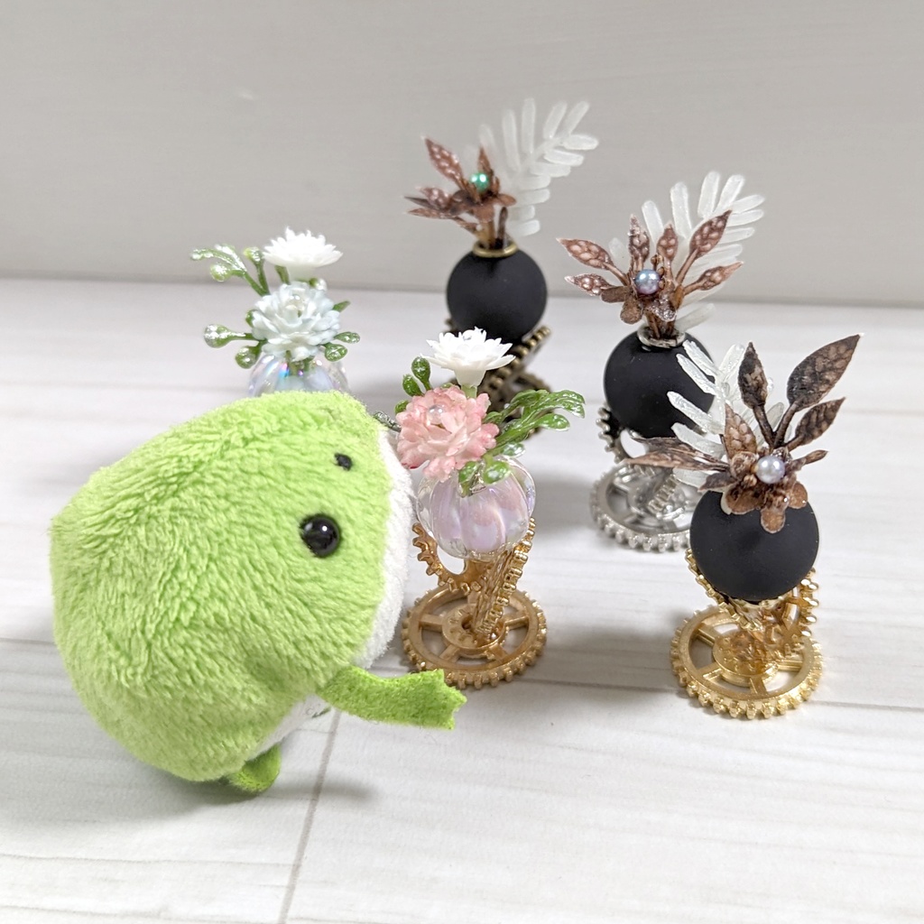 ミニチュア プラント台座付き(観葉植物)