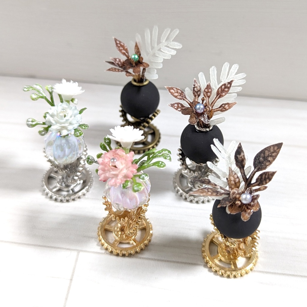 ミニチュア プラント台座付き(観葉植物)