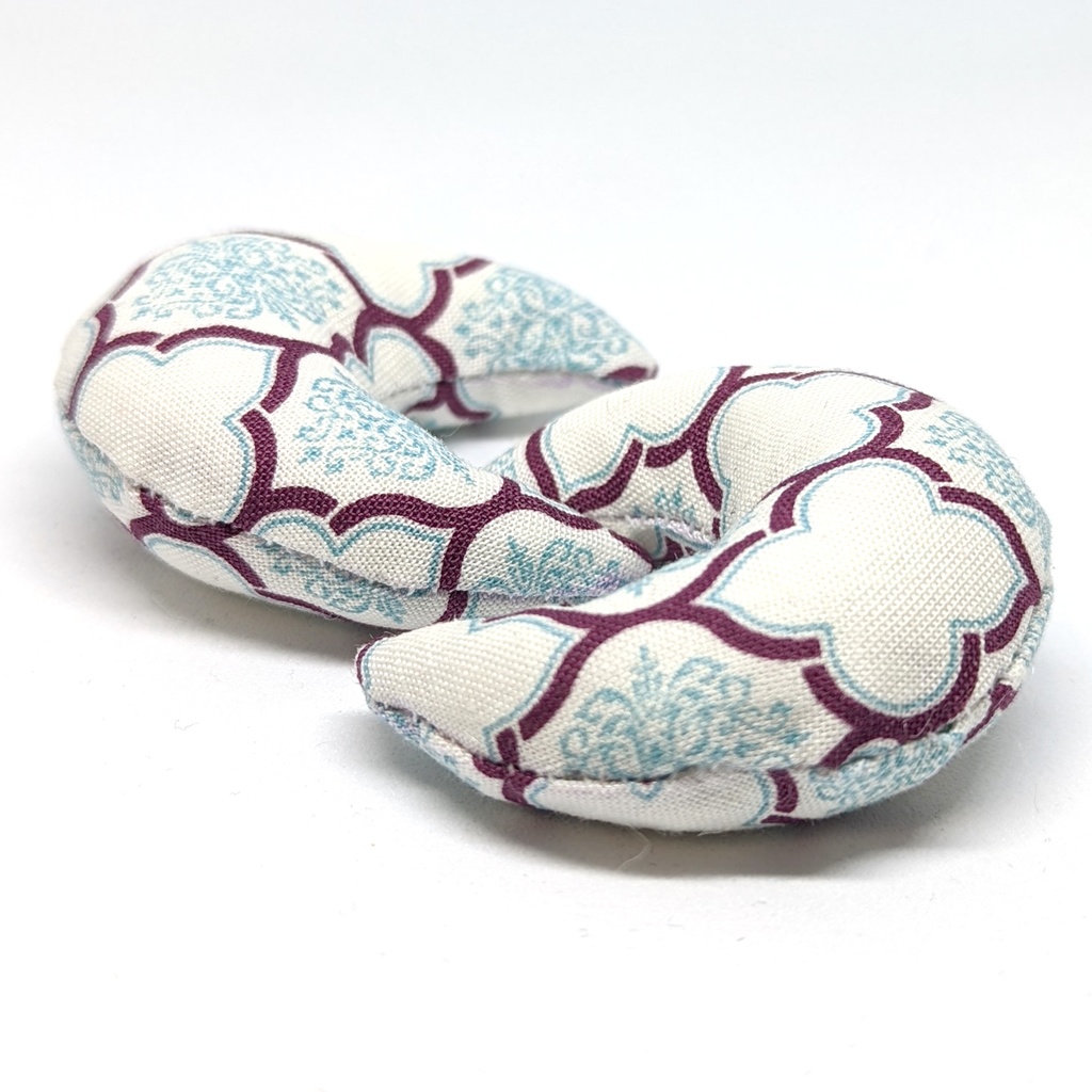 ミニチュア月型クッション/ダマスク柄 白+青・2個