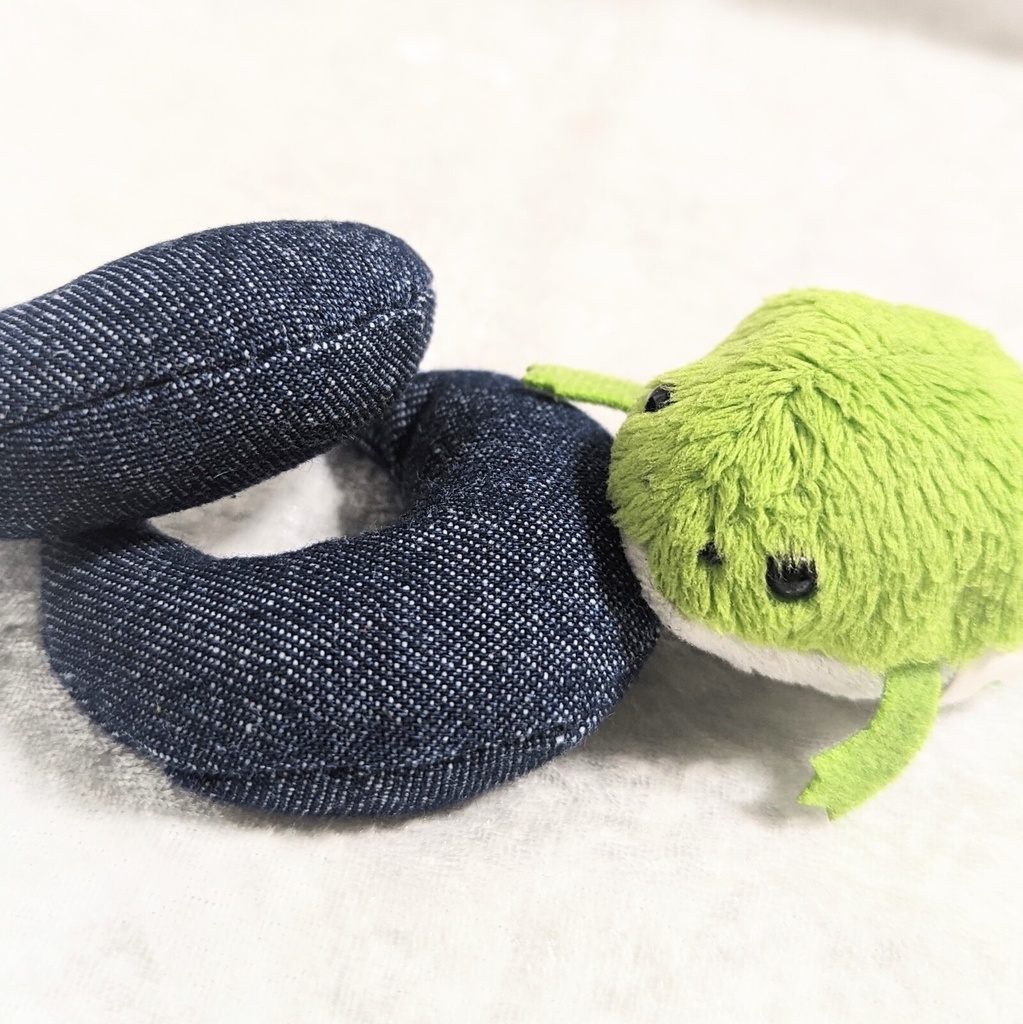 ミニチュア月型クッション/デニム ブルー・2個