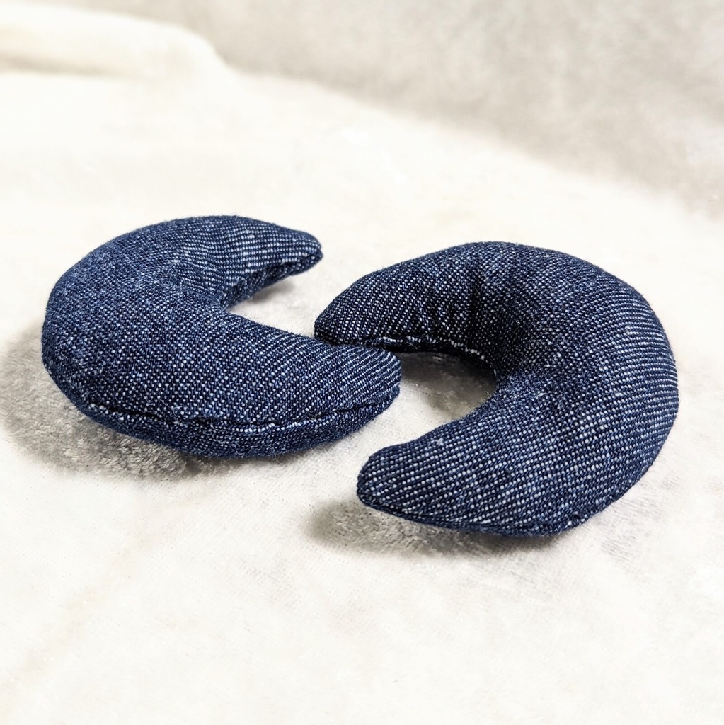 ミニチュア月型クッション/デニム ブルー・2個