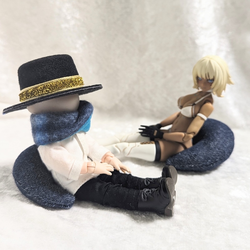 ミニチュア月型クッション/デニム ブルー・2個