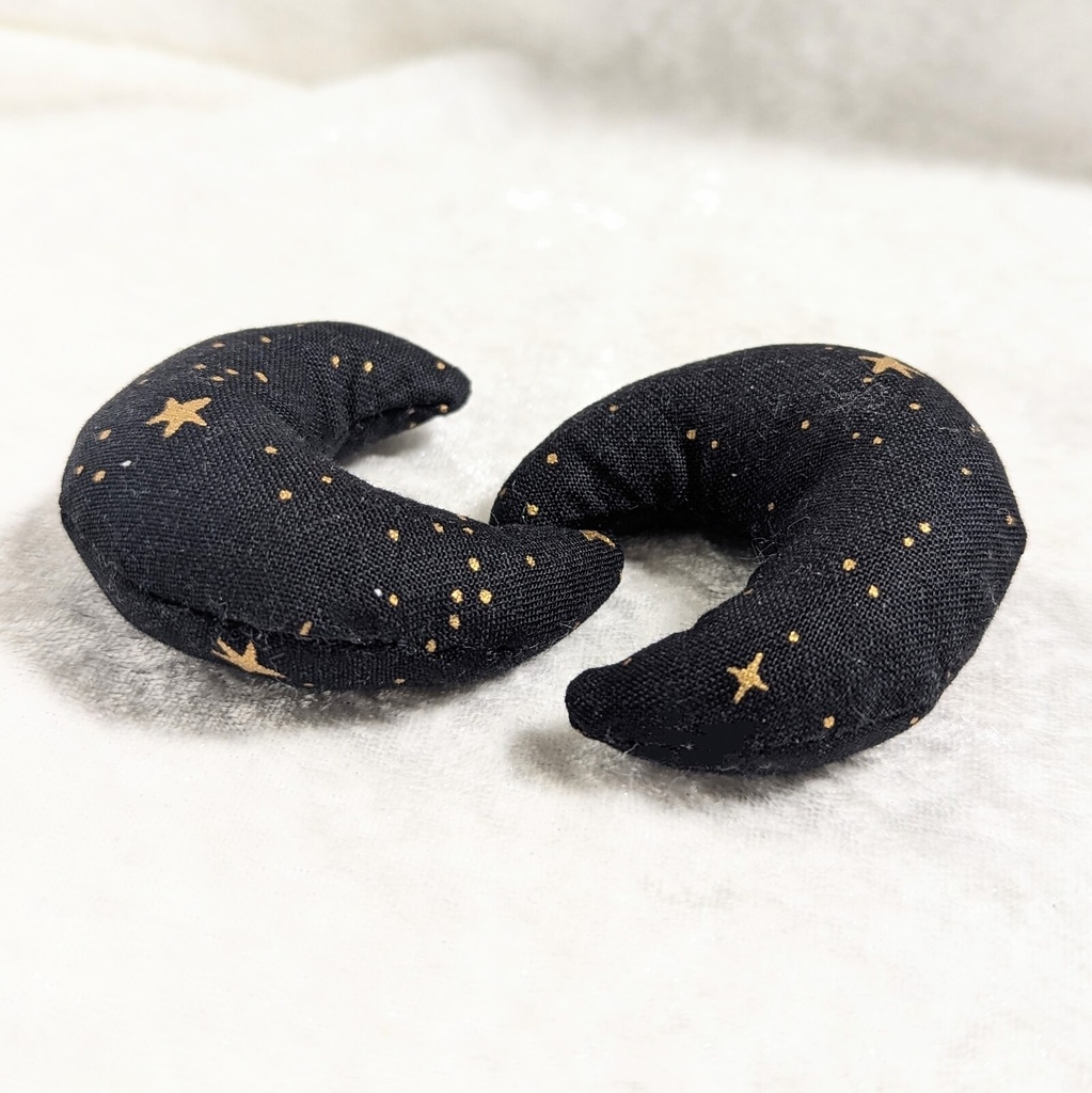 ミニチュア月型クッション/黒+ゴールドスター・2個