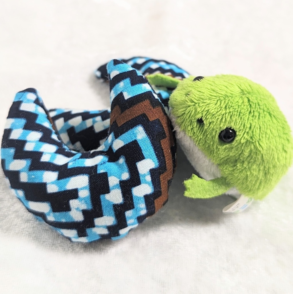 ミニチュア月型クッション/ブルージグザグ・2個