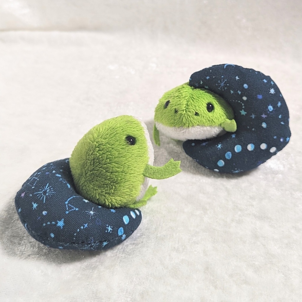 ミニチュア月型クッション/星座・2個