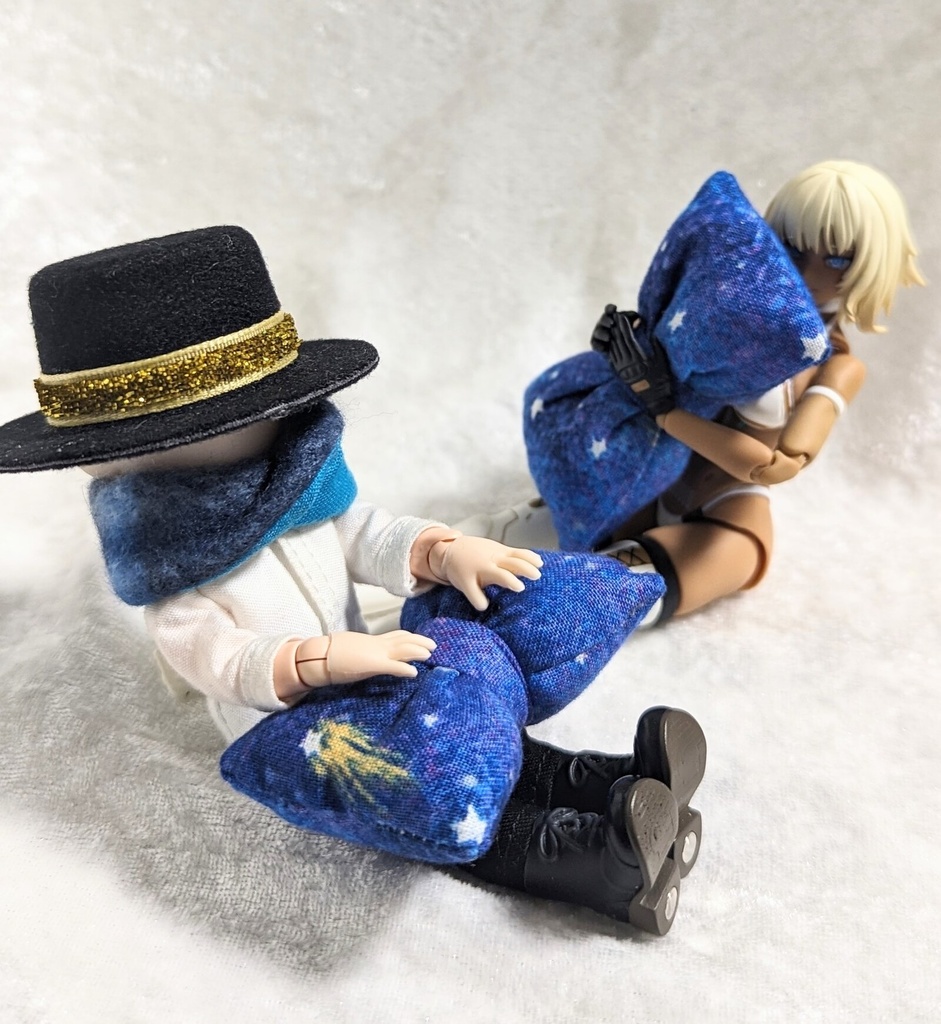 ミニチュア月型クッション/流れ星柄・2個