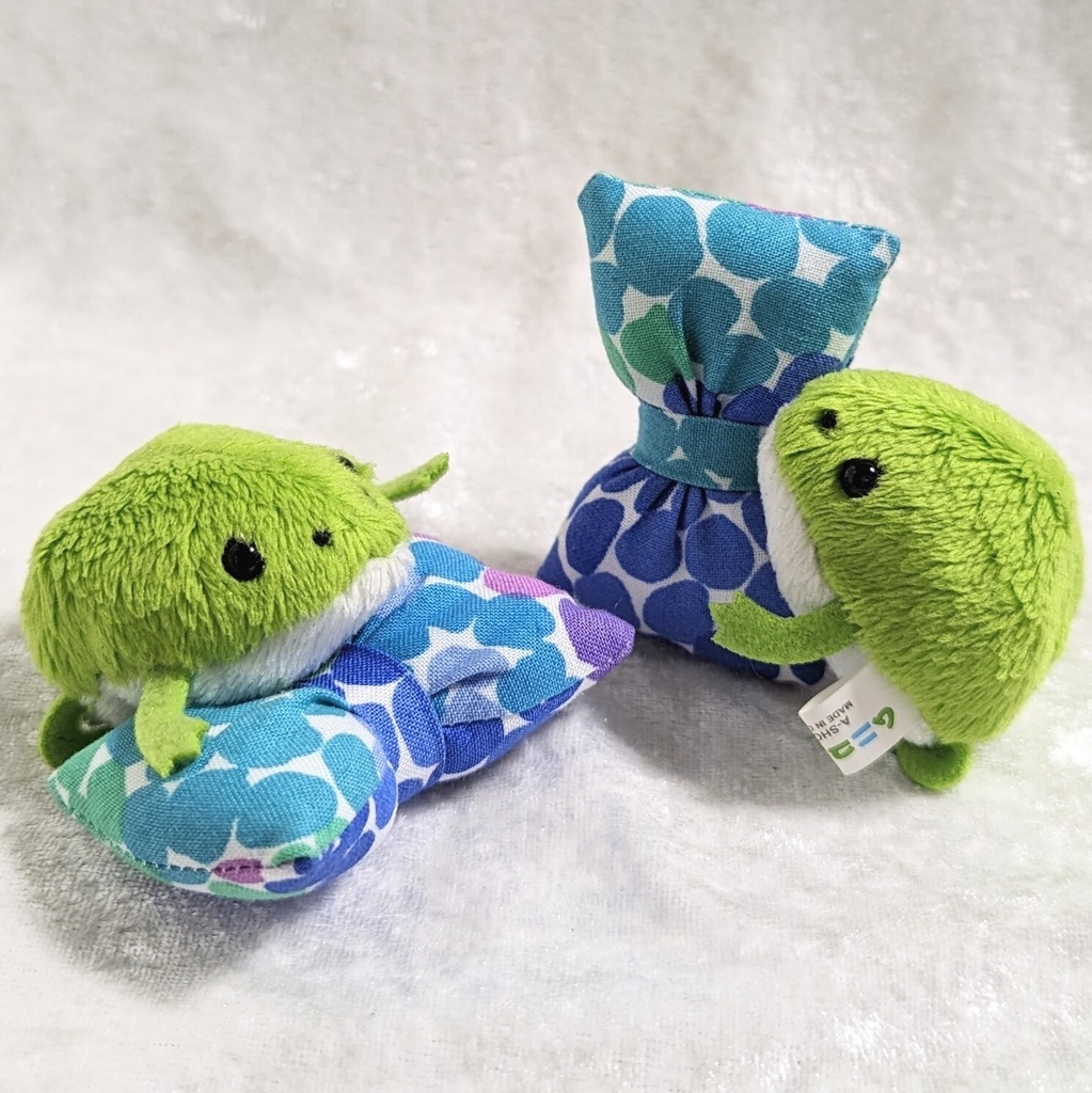 ミニチュアリボンクッション/グラデーションドット・2個