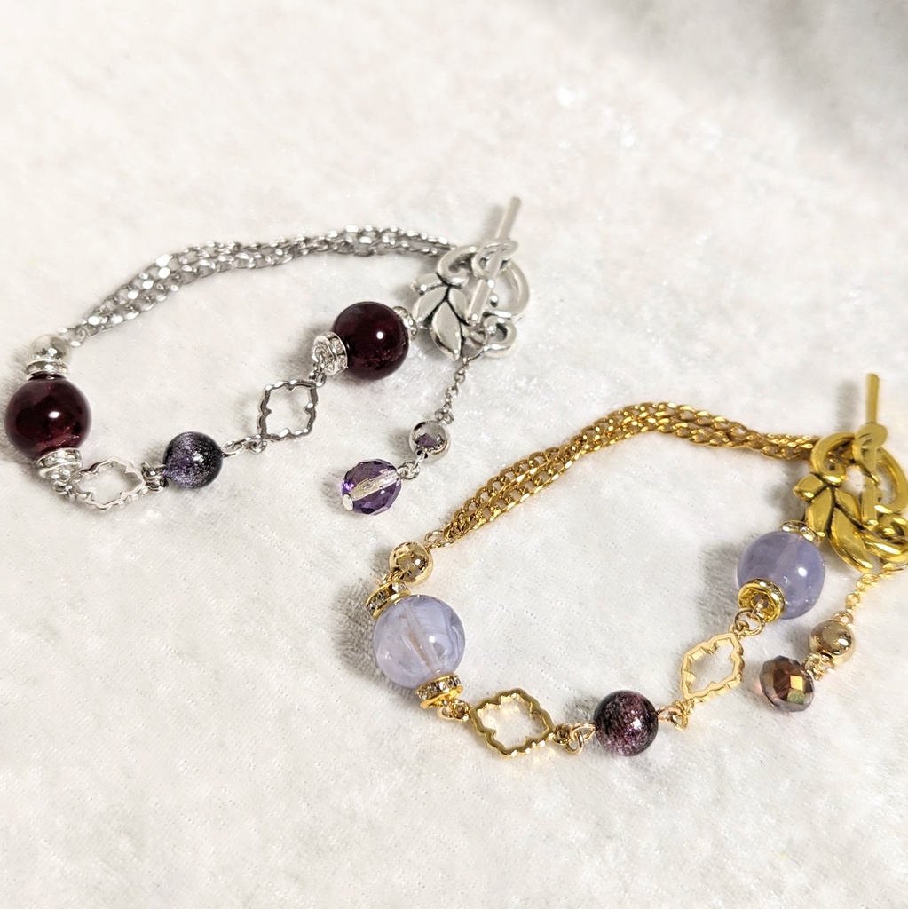 マンテルブレスレット/濁色石と星屑玉の腕輪