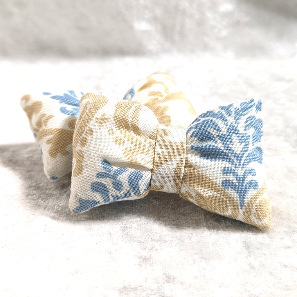 ミニチュアリボンクッション/アラベスク柄 ライトブルー・2個