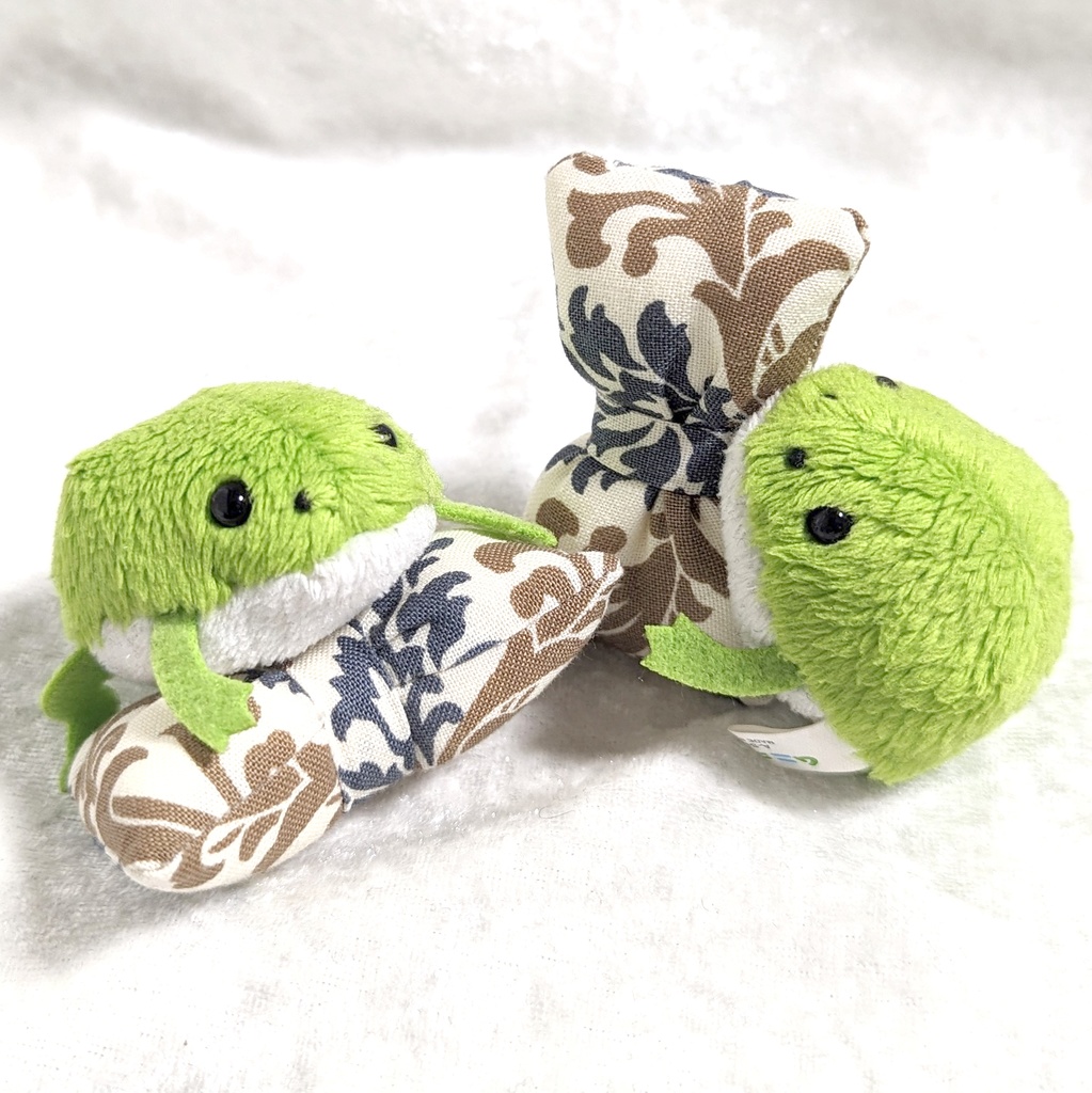 ミニチュアリボンクッション/アラベスク柄 ブラウン・2個