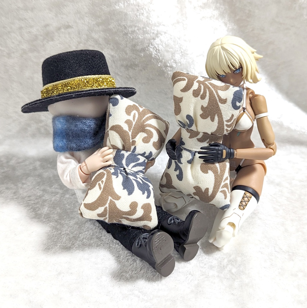 ミニチュアリボンクッション/アラベスク柄 ブラウン・2個