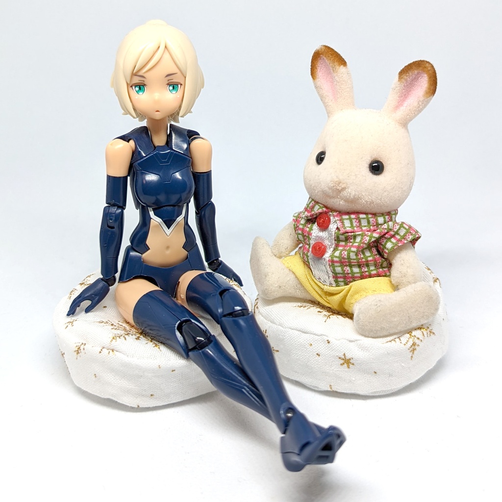 ミニチュアビーズクッション/ラウンド型 スノーフレーク白/ゴールド・2個