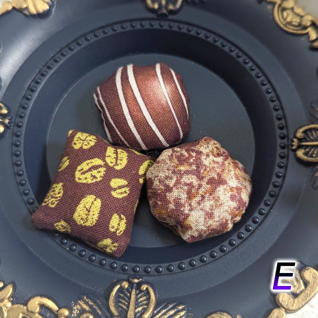 ミニチュアダイカットクッション/チョコレート