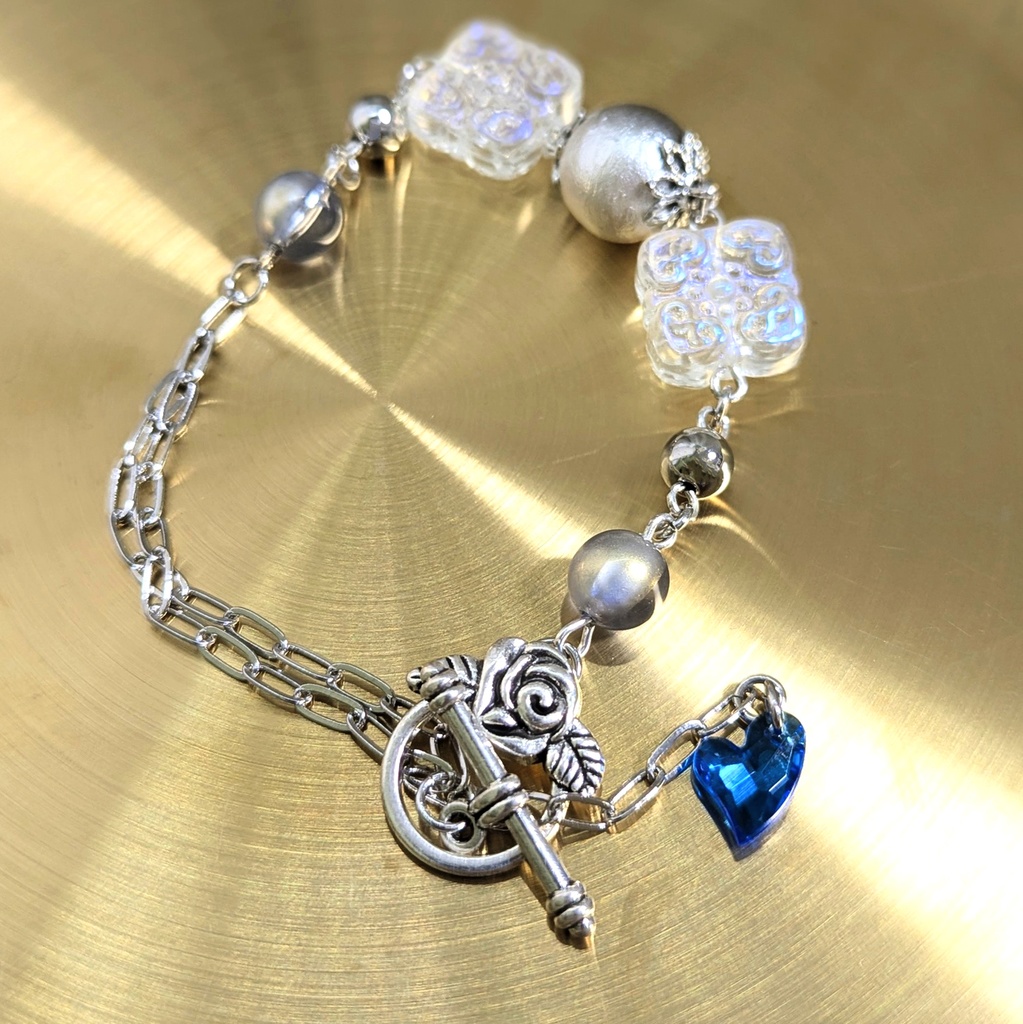 マンテルブレスレット/ホワイトスウィート