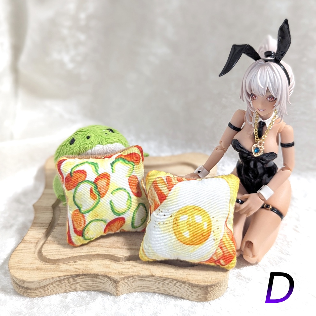 【7/12 販売 期間限定価格中!】ミニチュアダイカットクッション/トースト