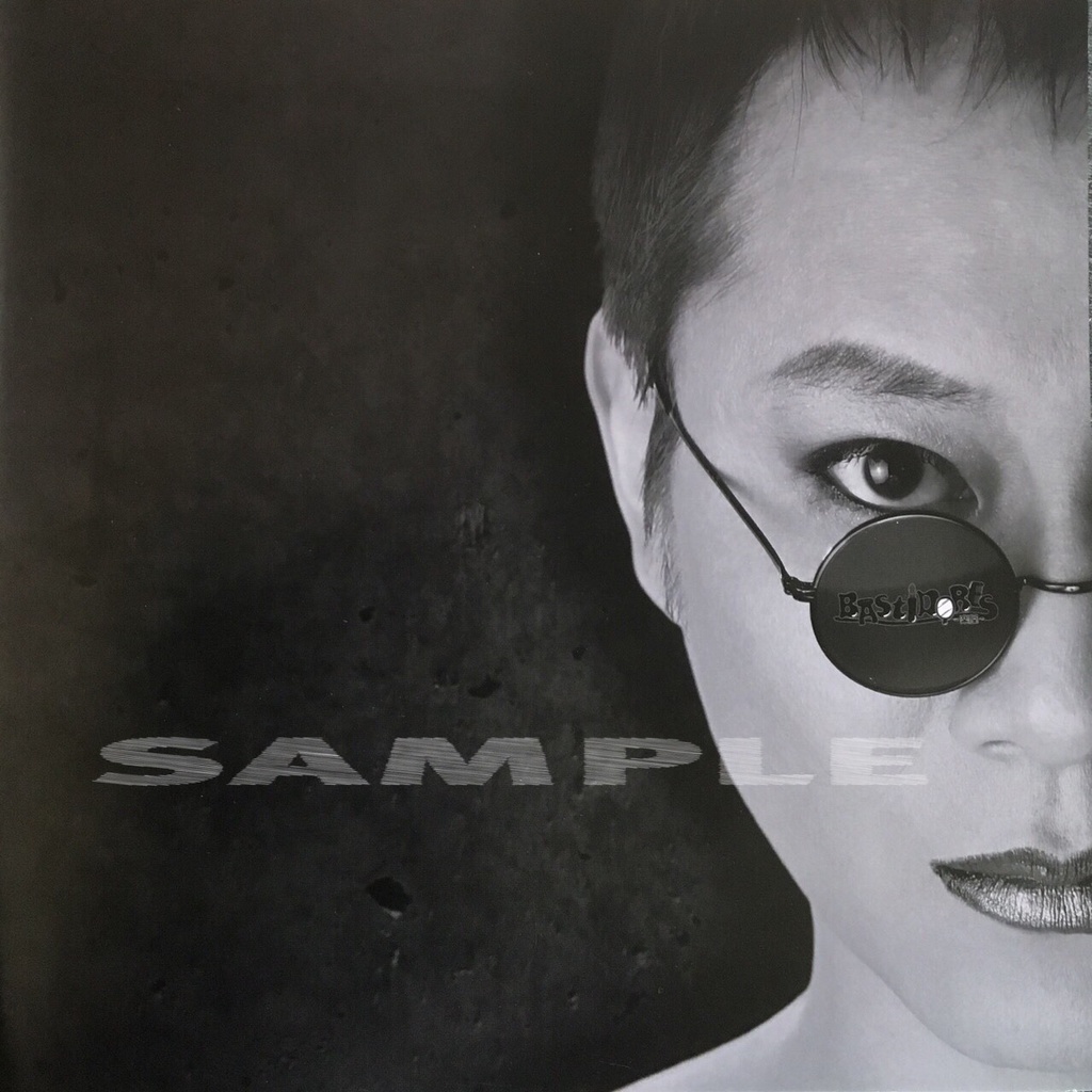 BASTIDORES-楽屋-パンフレット　黒本