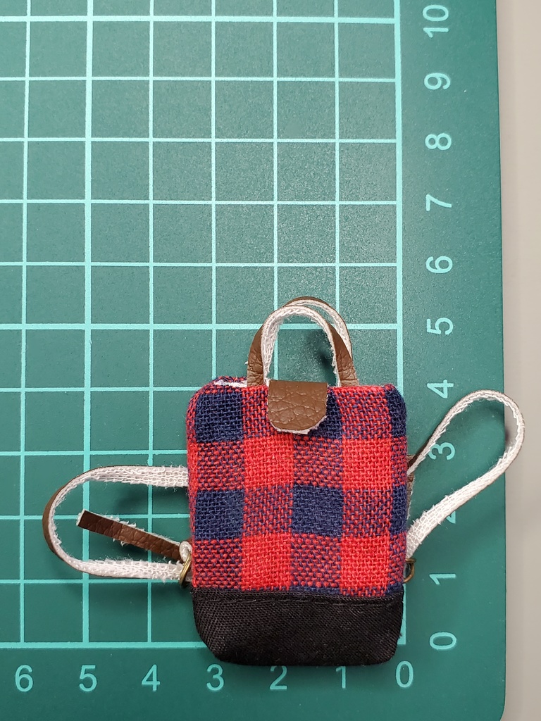 ドール(オビツ11)10cmぬい用 赤チェックリュック