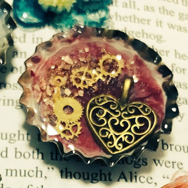 王冠ペンダント 「永遠の愛」