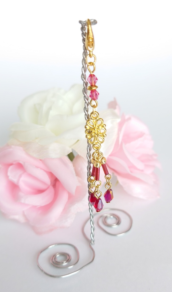 揺れるマスクチャーム