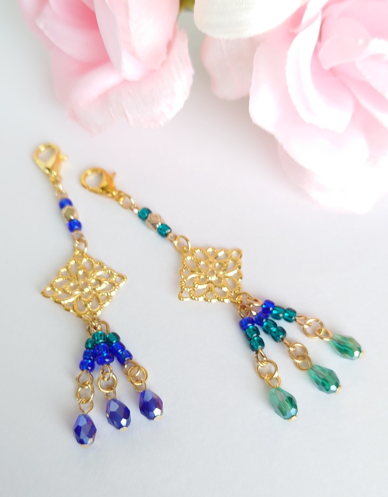 揺れるマスクチャーム