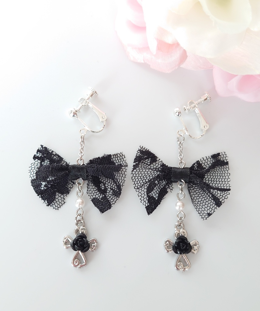 ゴシック調イヤリング リボン全2色