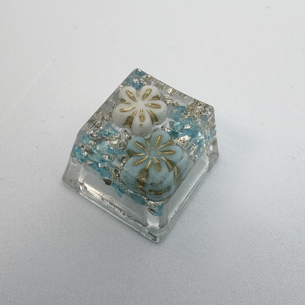 キーキャップ 花 チェコビーズ