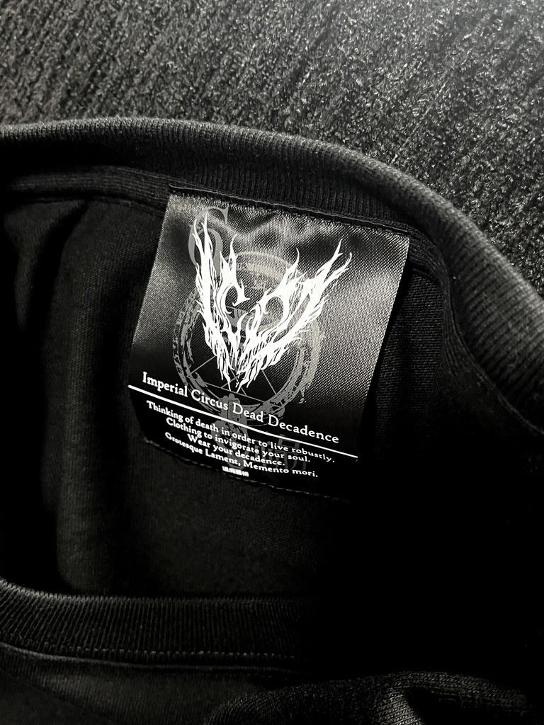 DECADENSHIRT「夜を指す瞳、悠なる――。」