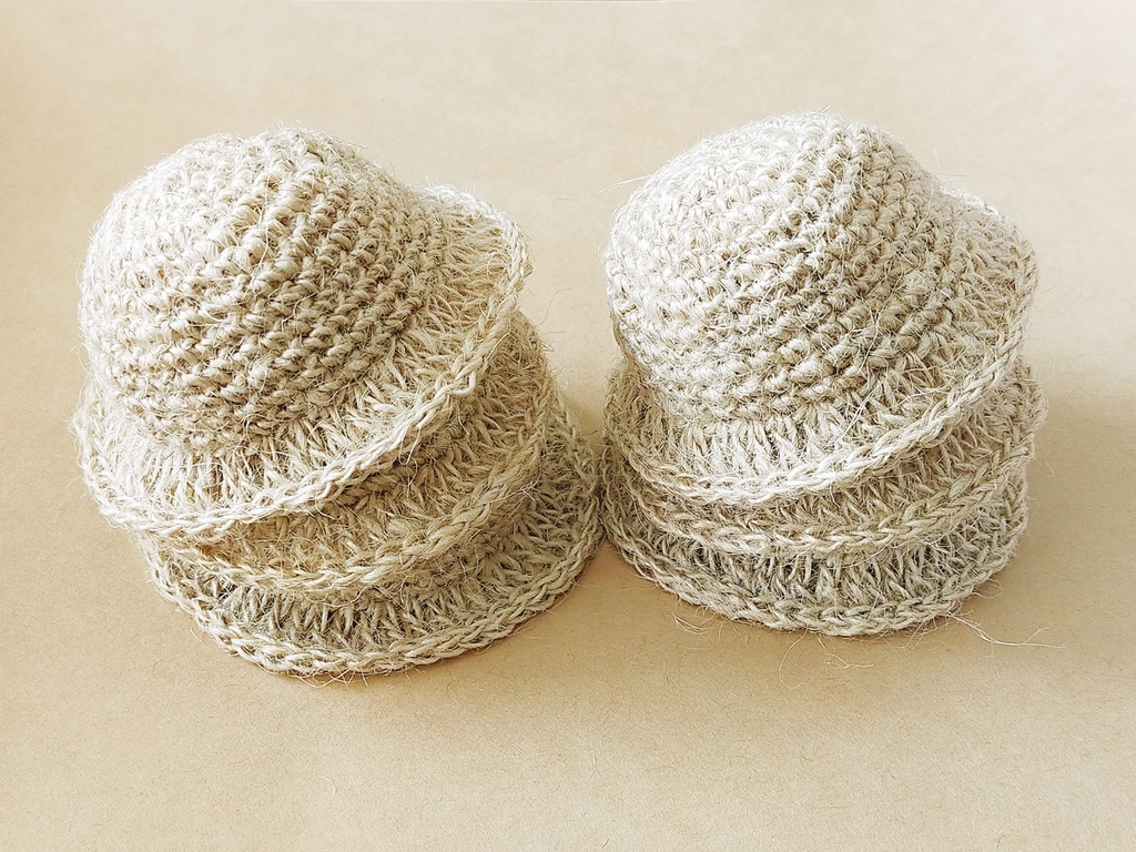 ちいさい麦わら帽子