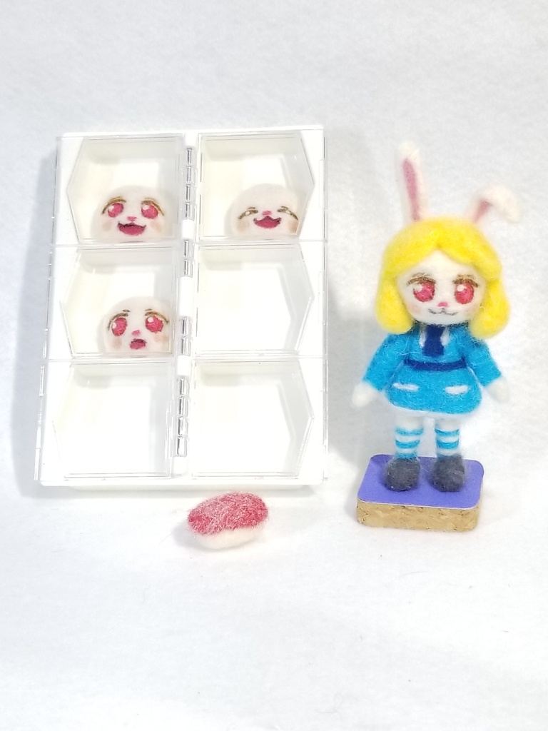 ウールロイド うさぎのアリス トリスちゃん