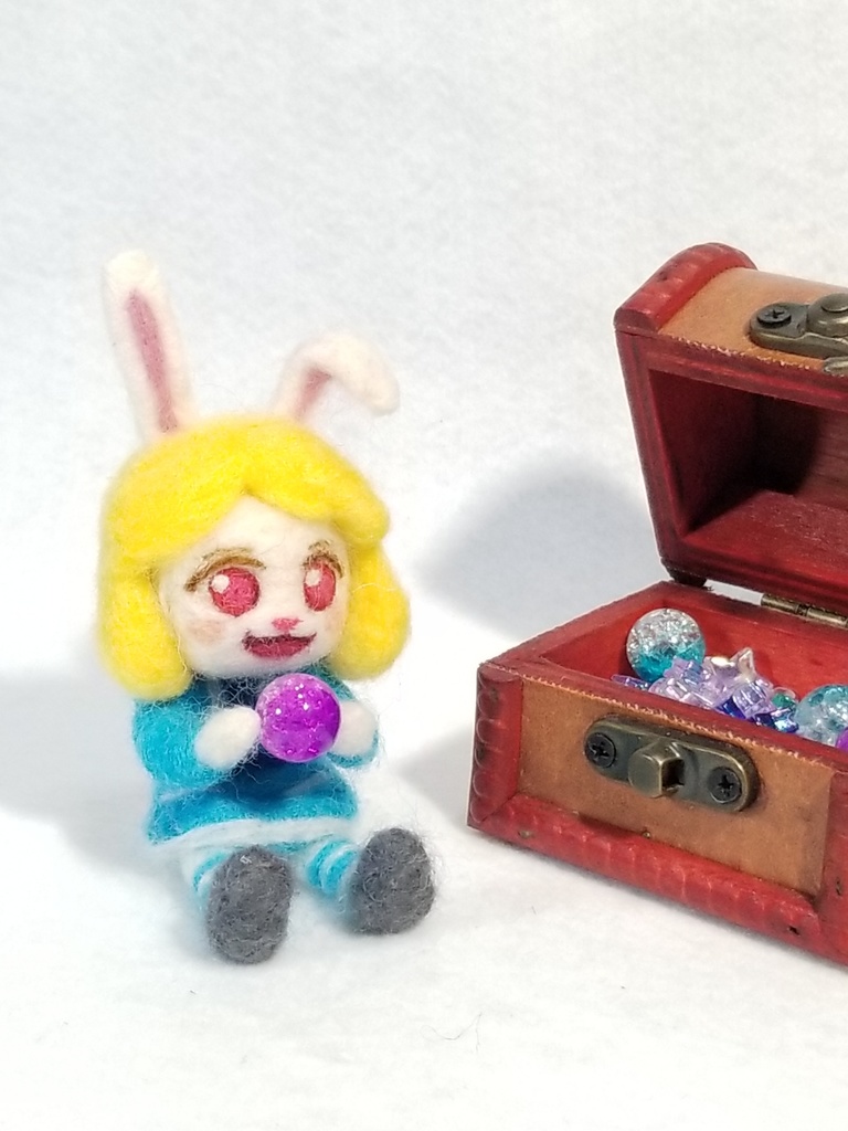 ウールロイド うさぎのアリス トリスちゃん