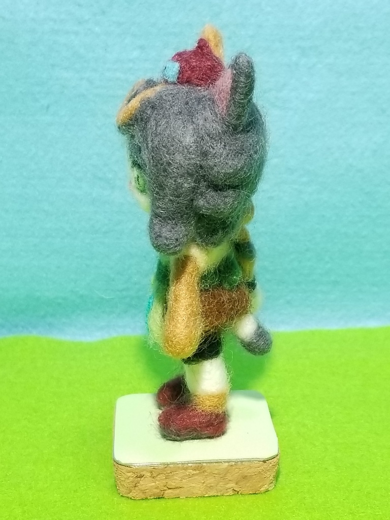 ウールロイド 三毛猫の画家 ミケさん 3