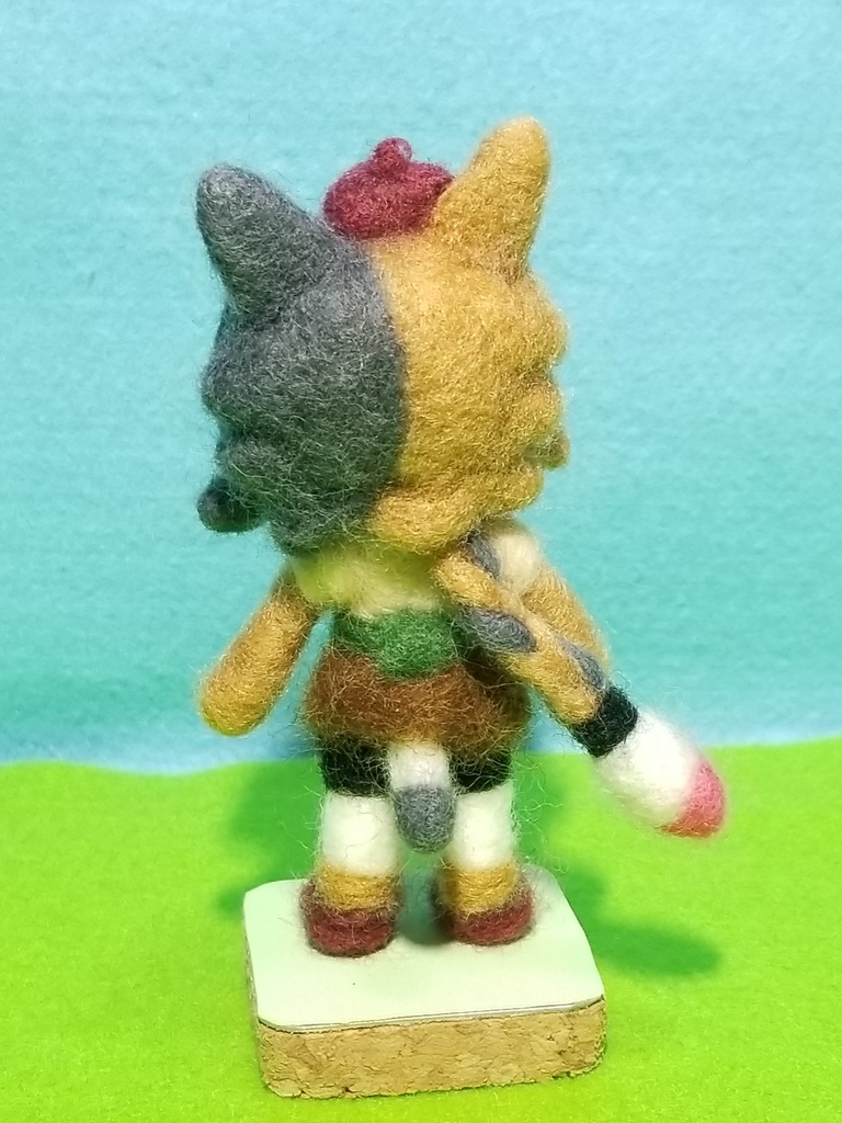 ウールロイド 三毛猫の画家 ミケさん 3