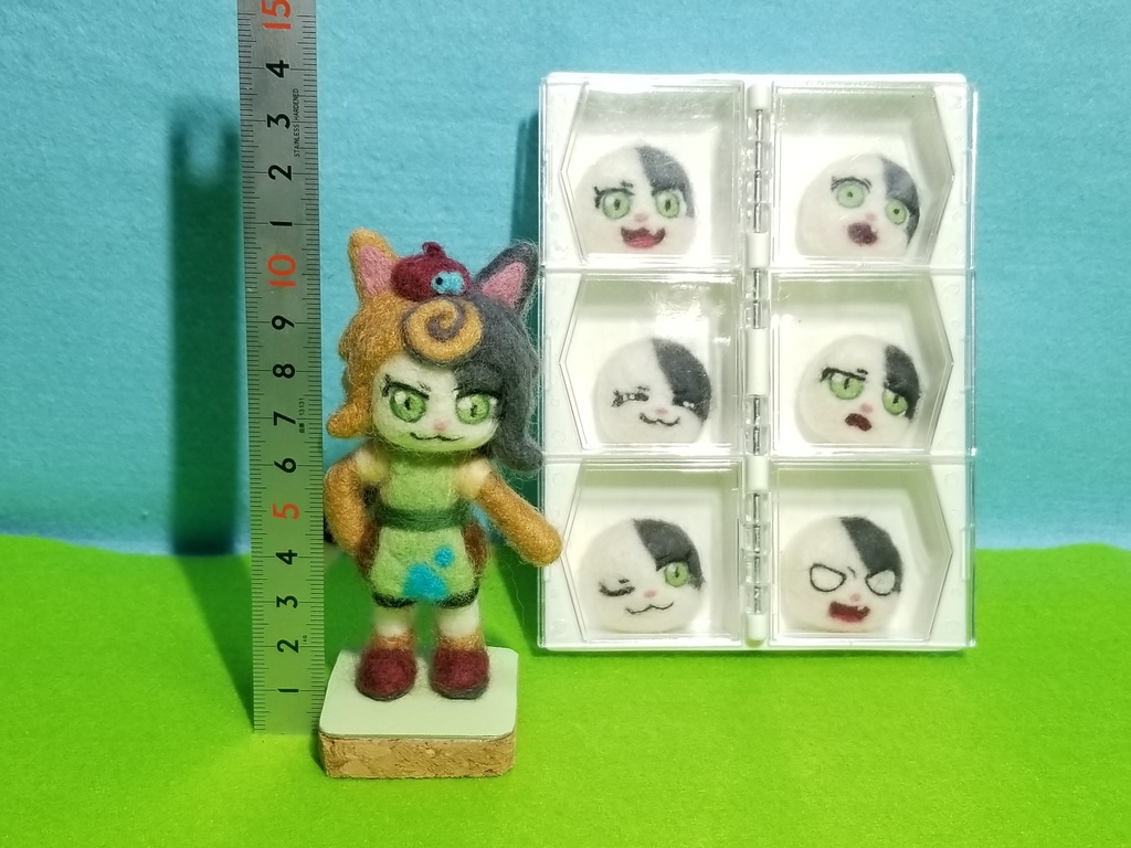 ウールロイド　三毛猫の画家　ミケさん　3