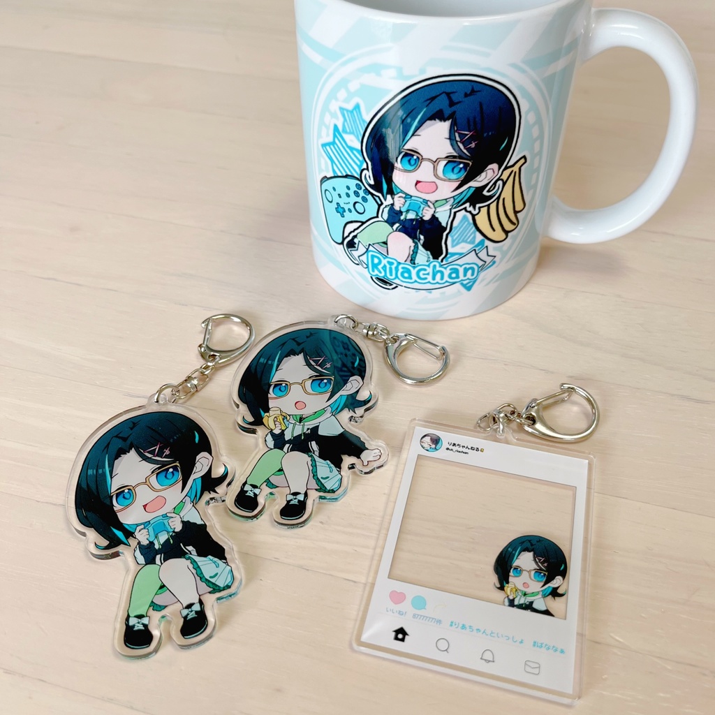 【りあちゃんグッズvol.2】アクキー(アクリルキーホルダー)2種