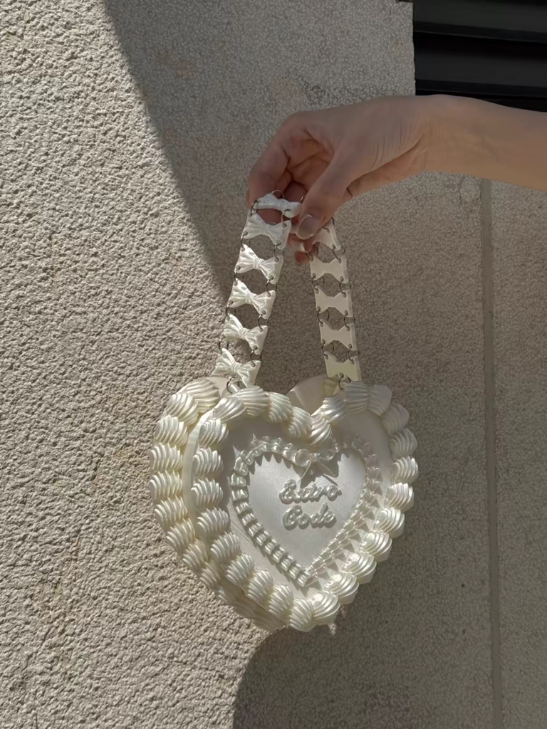 【3Dプリント】ハートケーキバッグ「ExtroCode」|受注生産