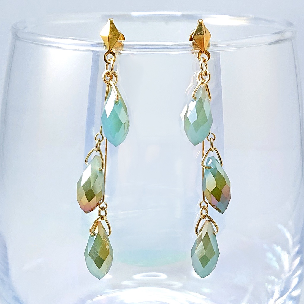 (A)リーチ兄弟イメージ ジェイド/フロイド ガラスドロップピアス 043