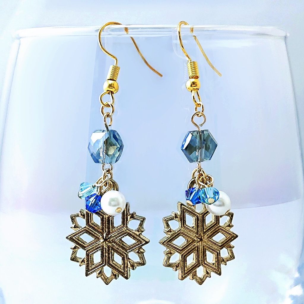 ★3/15までSALE★1点限定★イデア/ケルッカロトイメージ  雪の結晶  ピアス/イヤリング　193