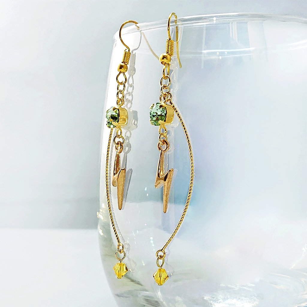 再販★セベク・ジグボルトイメージ カミナリ シンプル ピアス/イヤリング 165