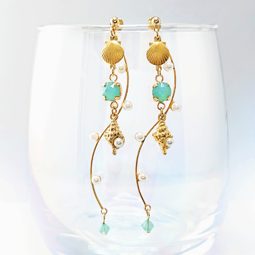 1点限り★ジェイド・フロイドイメージ 巻貝×パール シャンデリア風ロングピアス/イヤリング