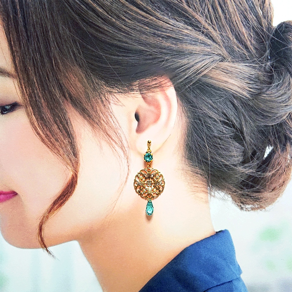 1点限り★ジェイド・リーチ/渚のセレブレイト イメージ レースモチーフ×スワロ デザイン ピアス・イヤリング