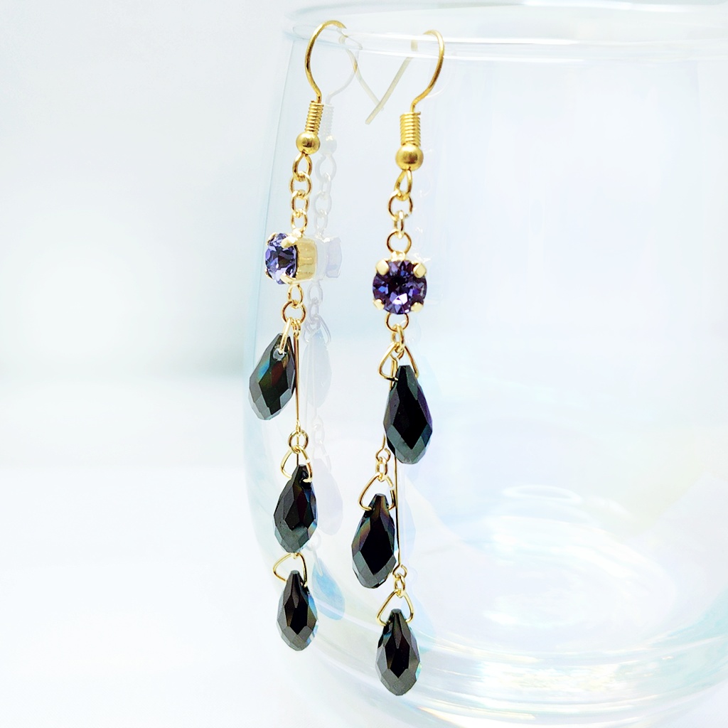 再販未定★【概念】クロウリー/NRCイメージ スワロ×ドロップ シャンデリア風ピアス/イヤリング